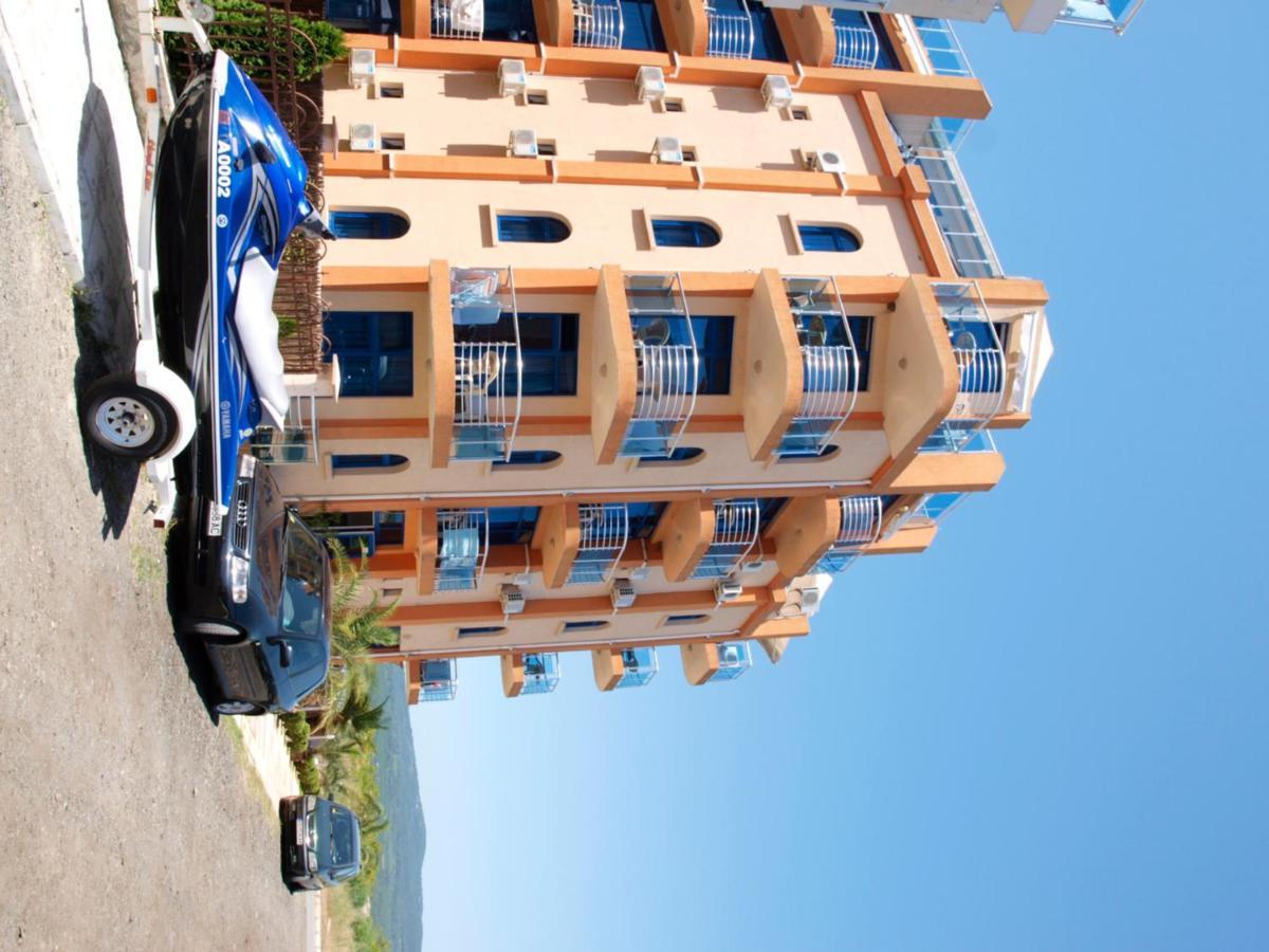 Hotel Penelope プリモルスコ エクステリア 写真